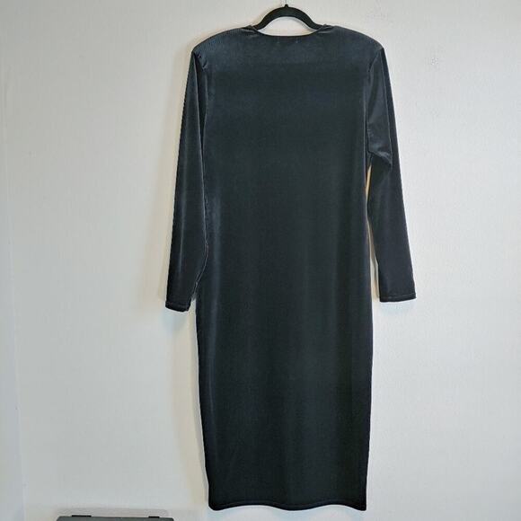 Good American Night Out Velvet V-Neck Midi Dress Plus Sz 5/2X - Picture 7 of 9